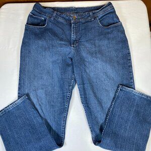 Women's Gap Sexy Boyfriend Fit 18 Blue Jeans. Crafted from a comfortable cotton